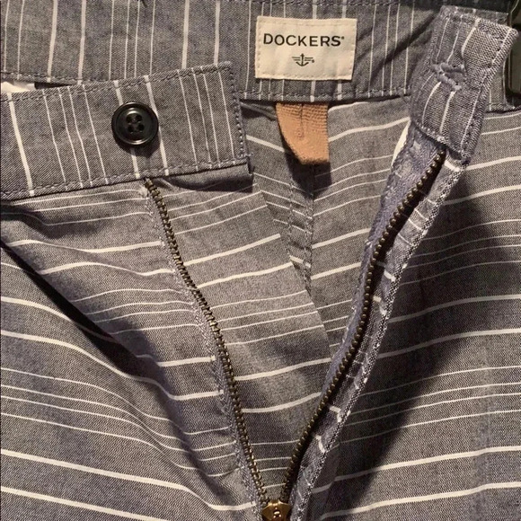 Dockers Shorts 44 Waist Slim Fit Grey NWT - Picture 6 of 8